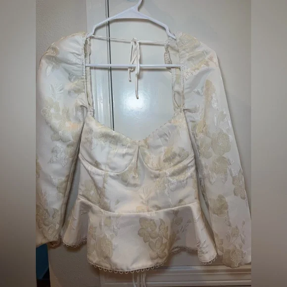 NWOT V Chapman Georgiana Top in Baroque Pearl Size Small - Picture 4 of 8